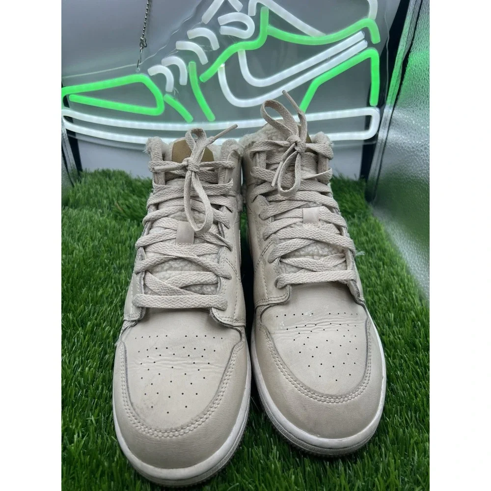 Nike Boys Air Jordan 1 Mid Utility DO2207-264 White Basketball Shoes Sneakers 7Y